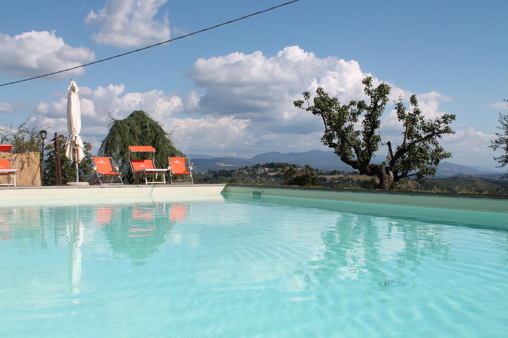Agriturismo Poggio Della Rosa 阿米里亚 外观 照片